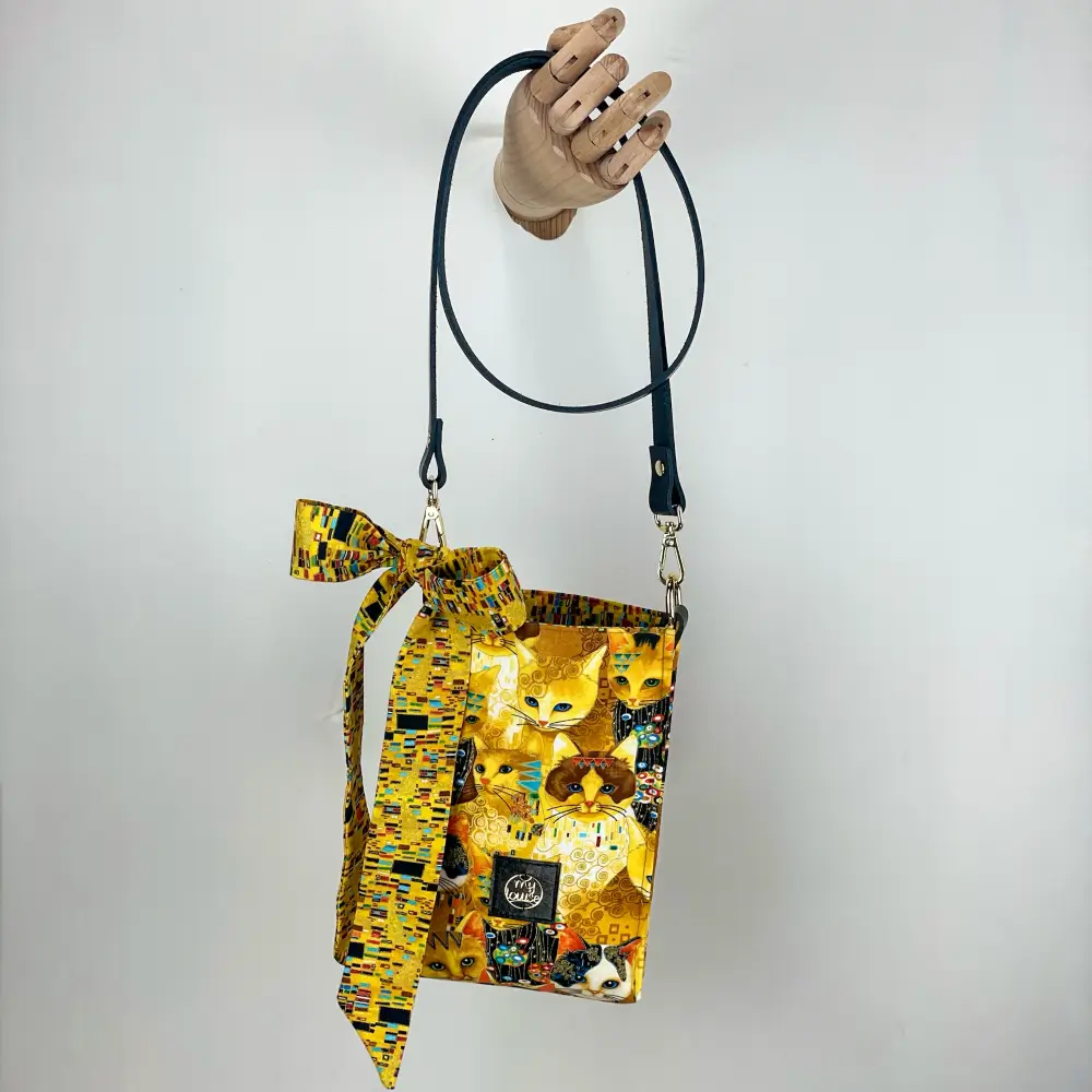 macskás női táska